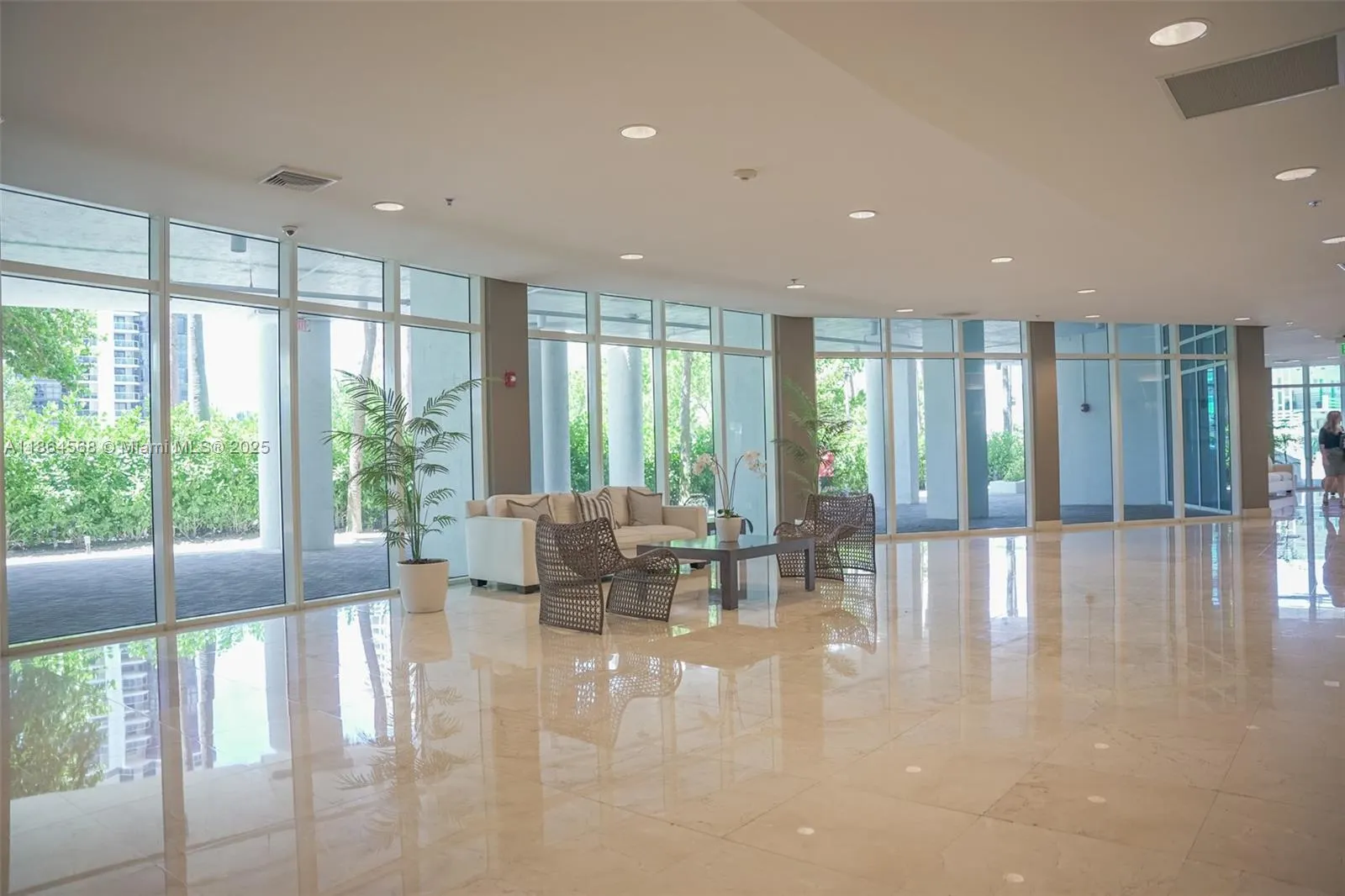 6515 Collins Ave, #1709