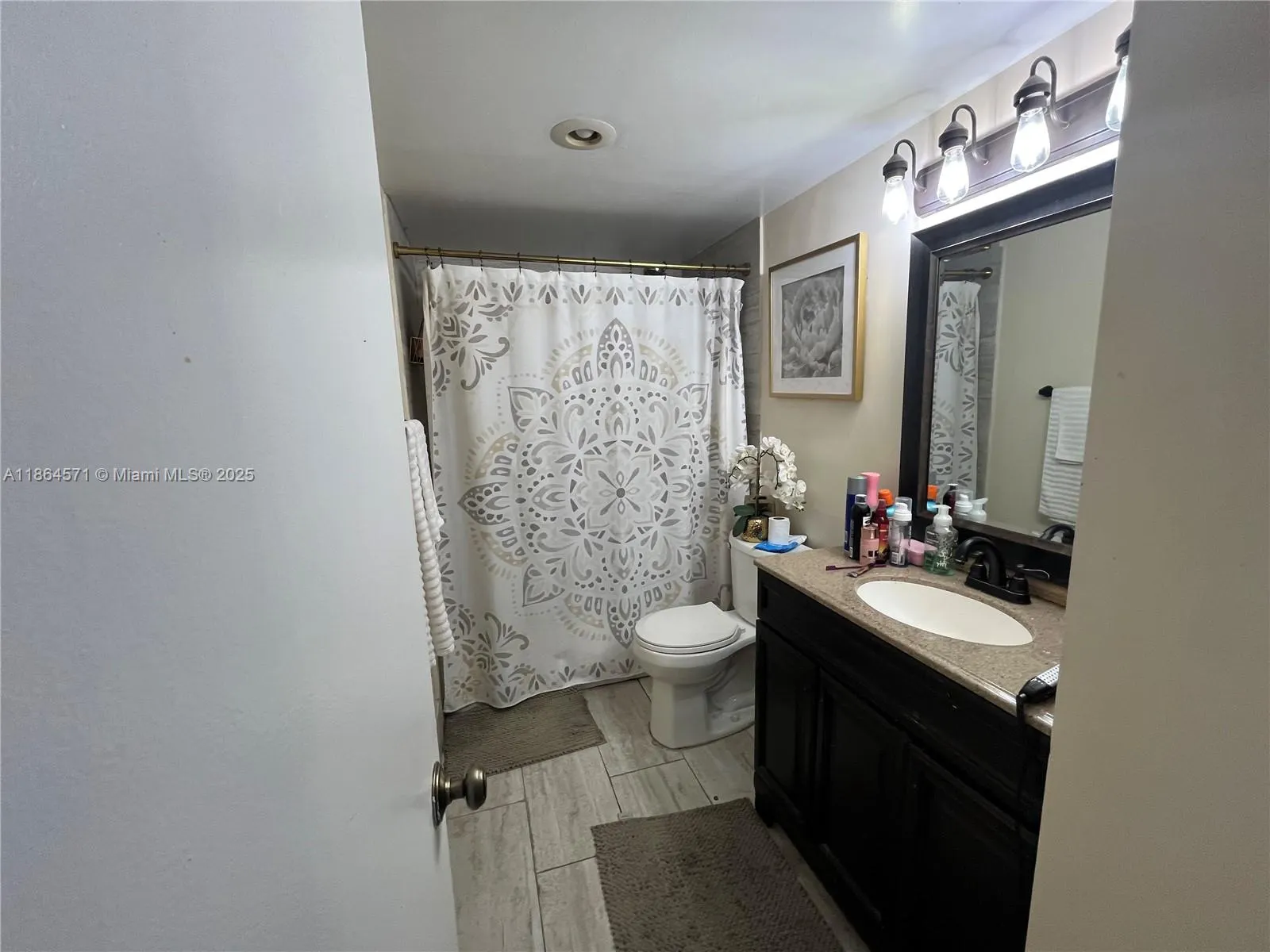 4164 Inverrary Dr, #215