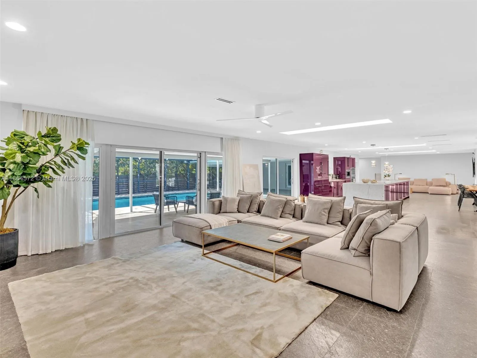 840 S Southlake Dr