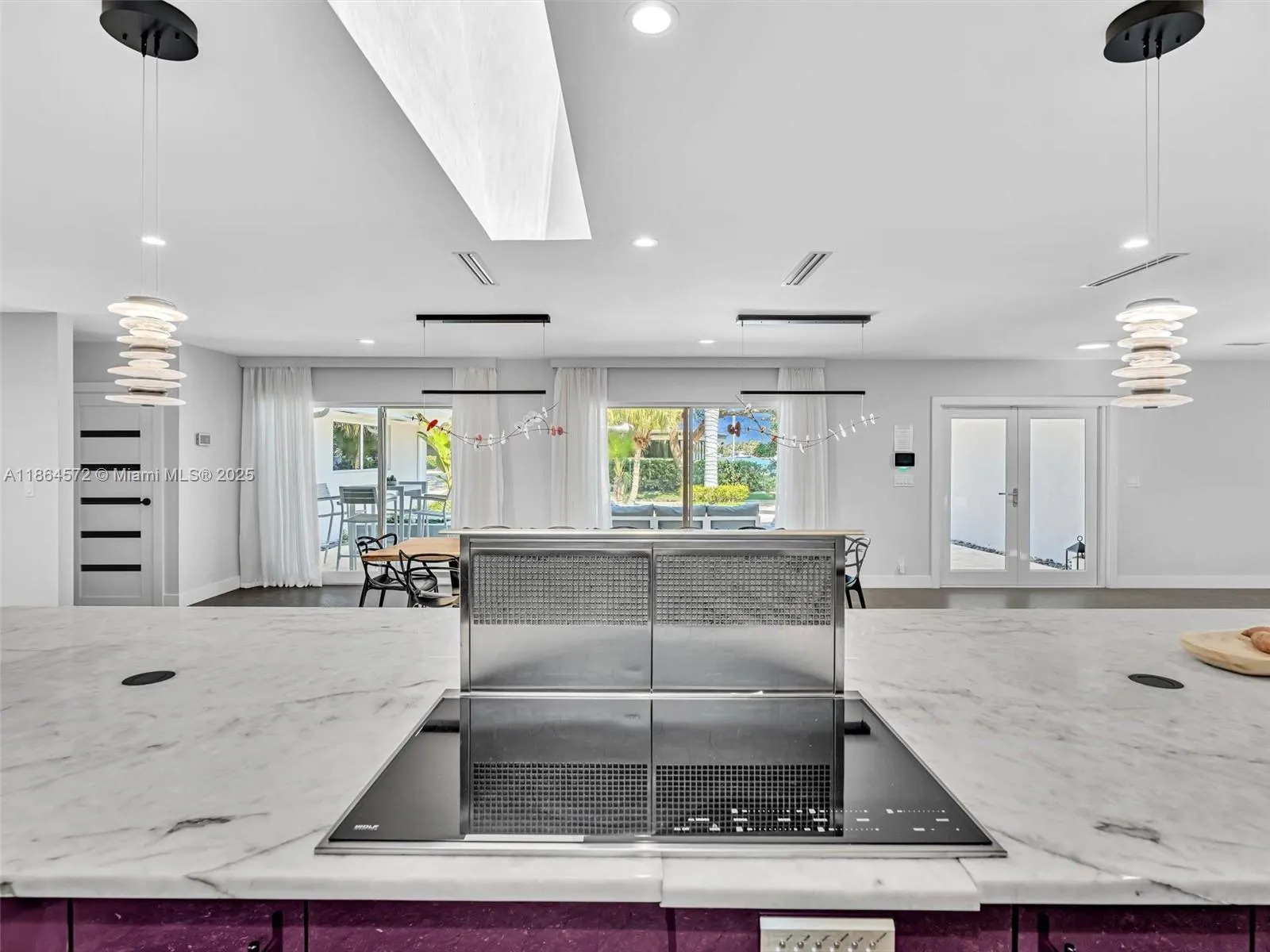 840 S Southlake Dr