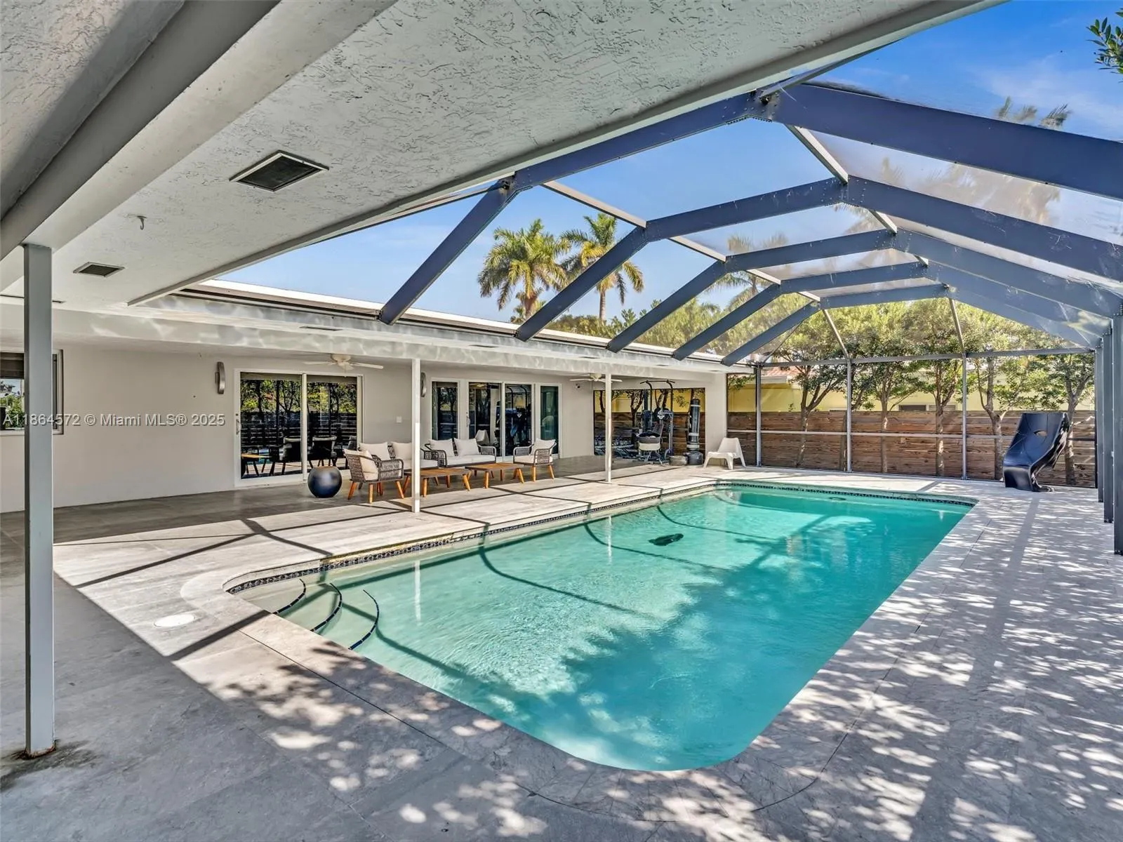 840 S Southlake Dr