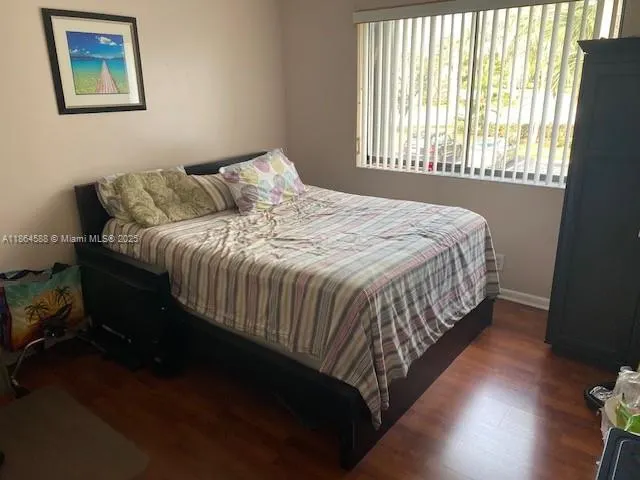 286 Racquet Club Rd, #201
