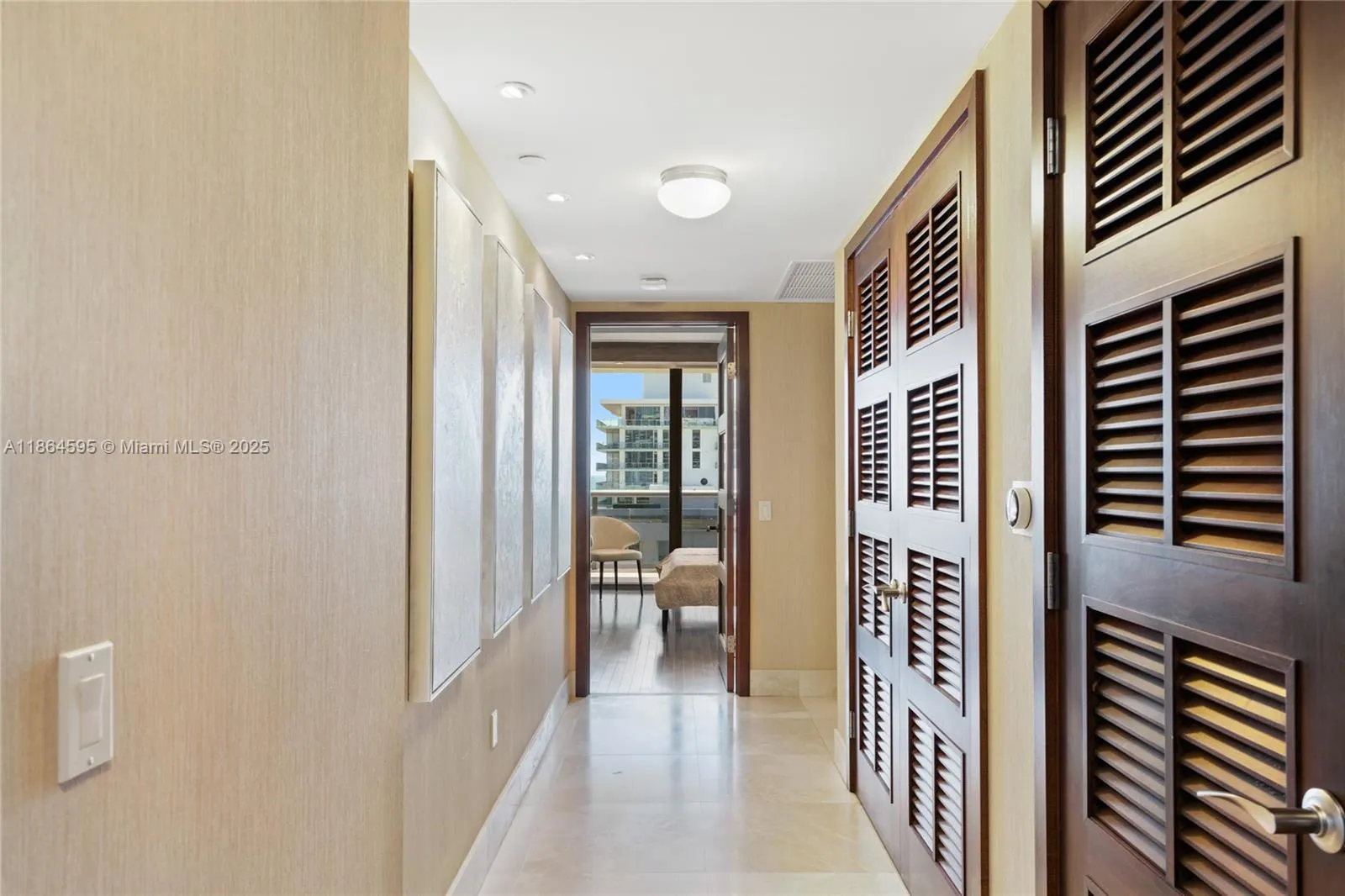5875 Collins Ave, #1902