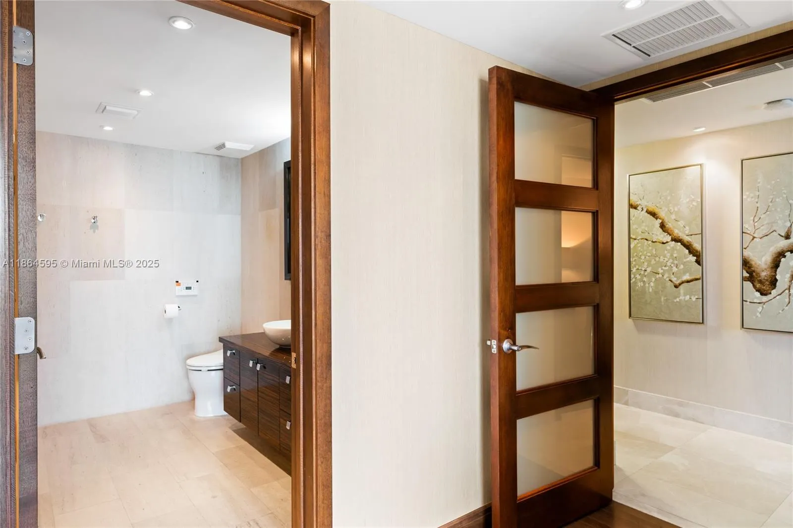 5875 Collins Ave, #1902