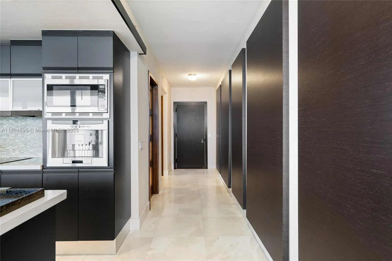 5875 Collins Ave, #1902