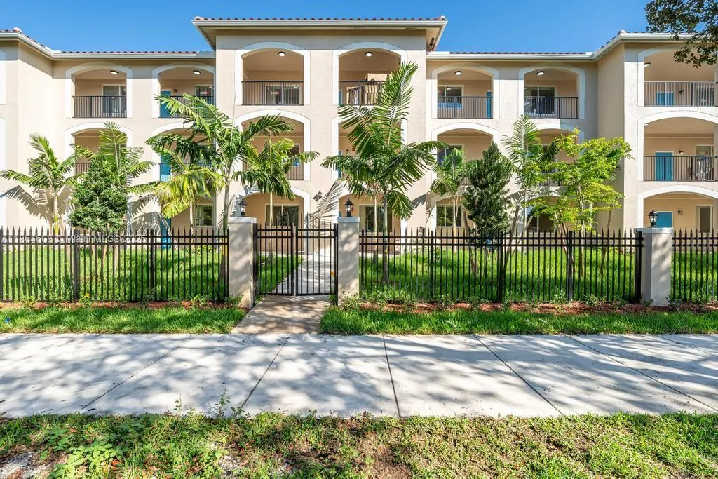 2575 SW 64th Ave, #9