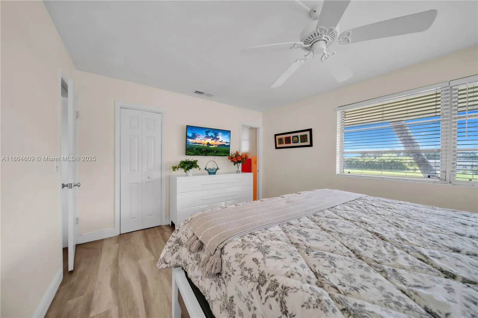 4613 SE 5TH AVE, #B210
