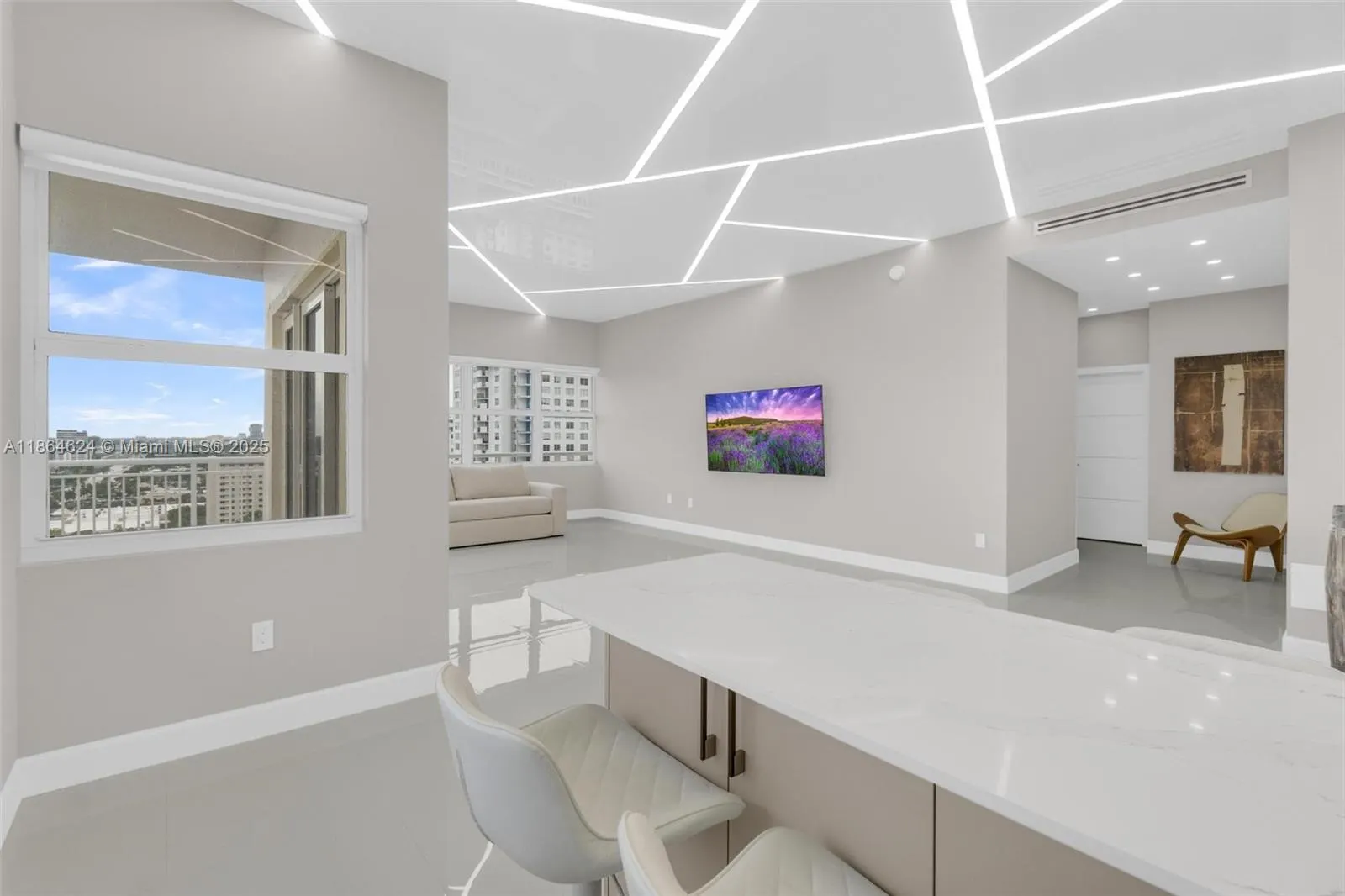 18011 Biscayne Blvd, #PH04