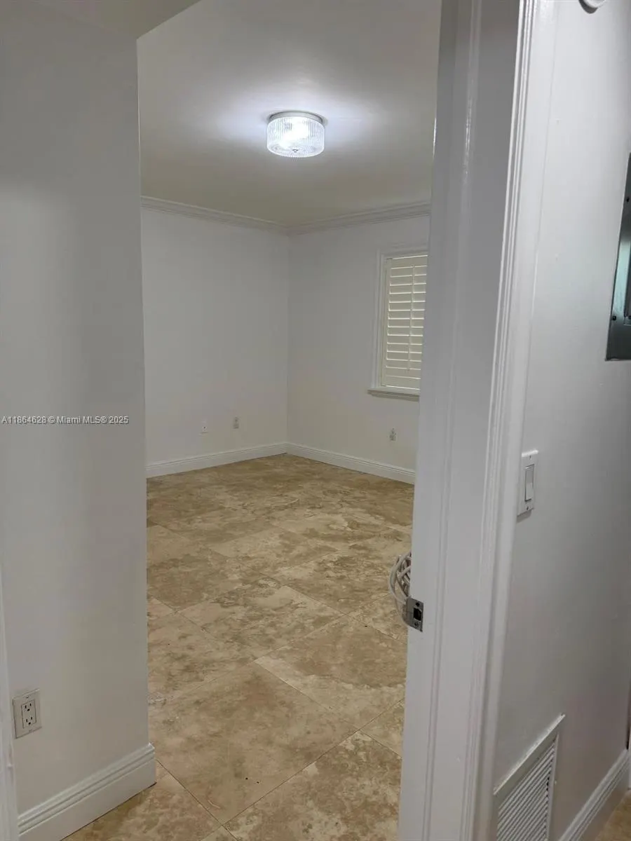 65 Washington Ave, #4
