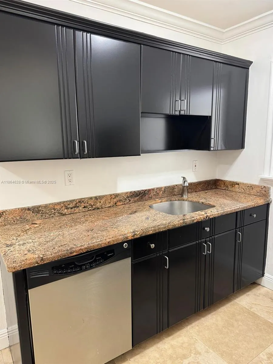 65 Washington Ave, #4