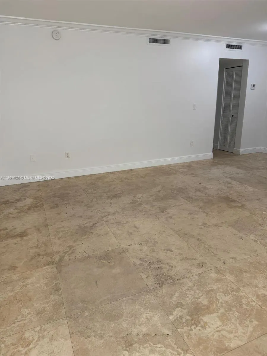 65 Washington Ave, #4