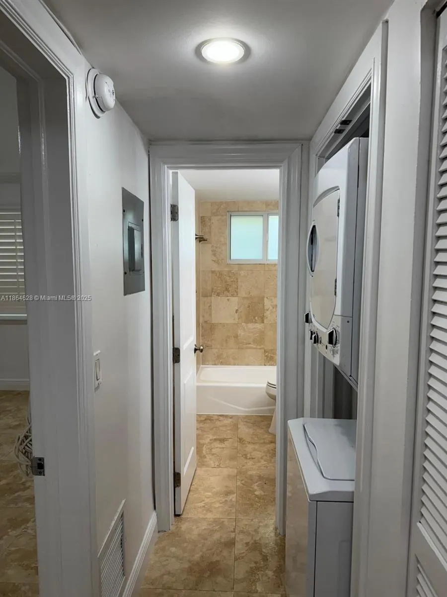 65 Washington Ave, #4