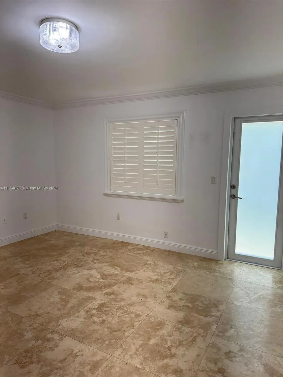 65 Washington Ave, #4