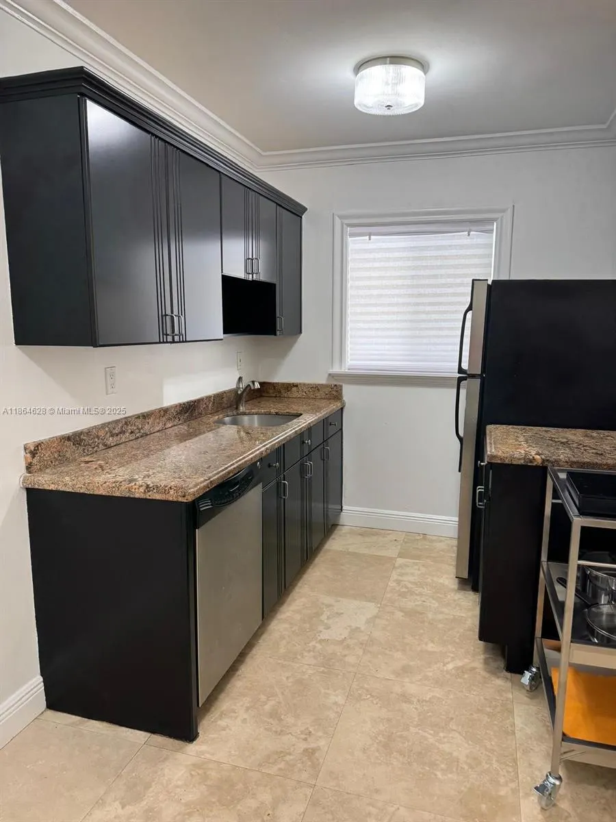 65 Washington Ave, #4
