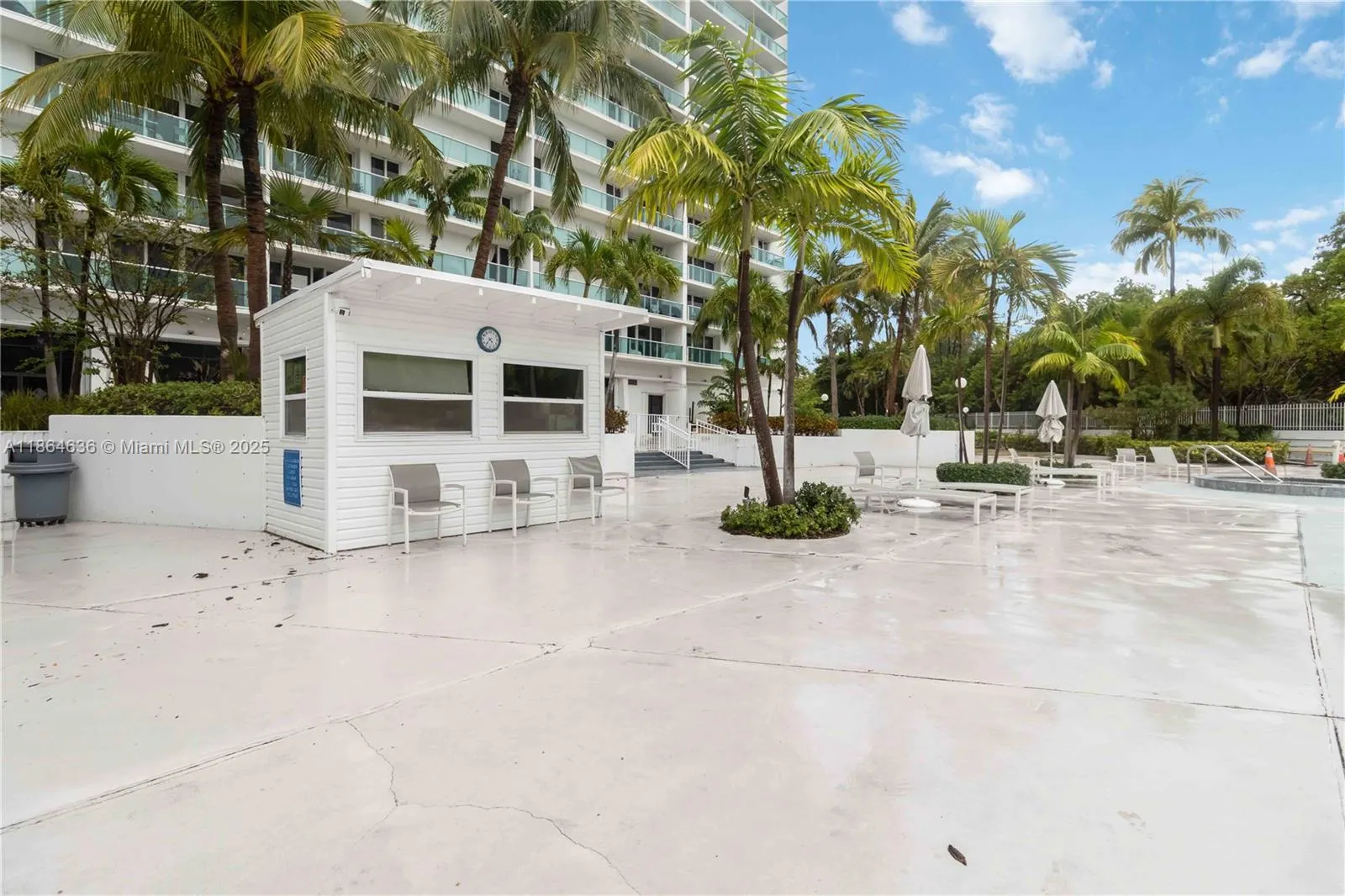 100 Bayview Dr, #2014