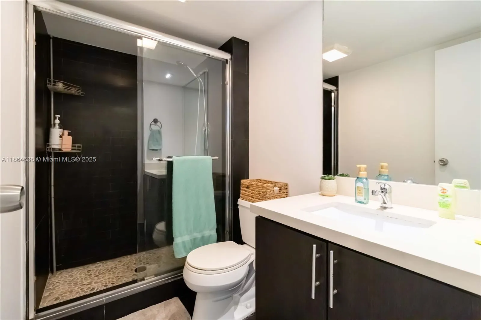 100 Bayview Dr, #2014