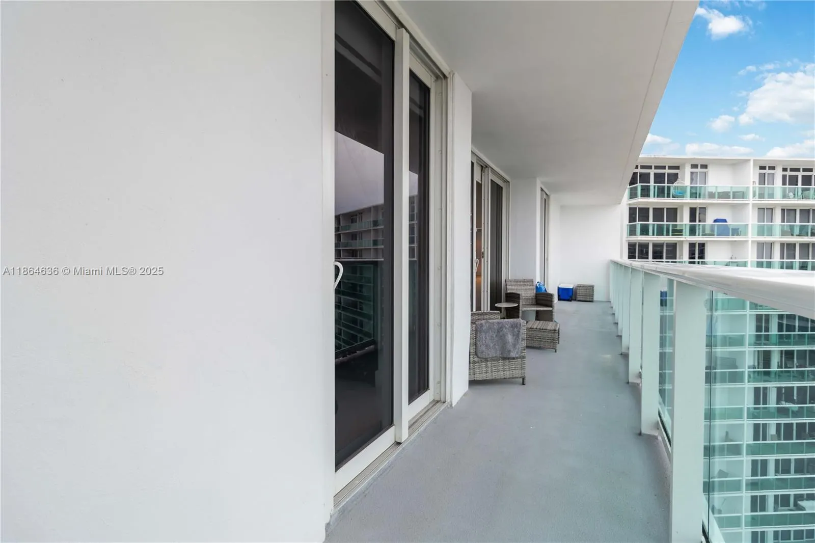 100 Bayview Dr, #2014