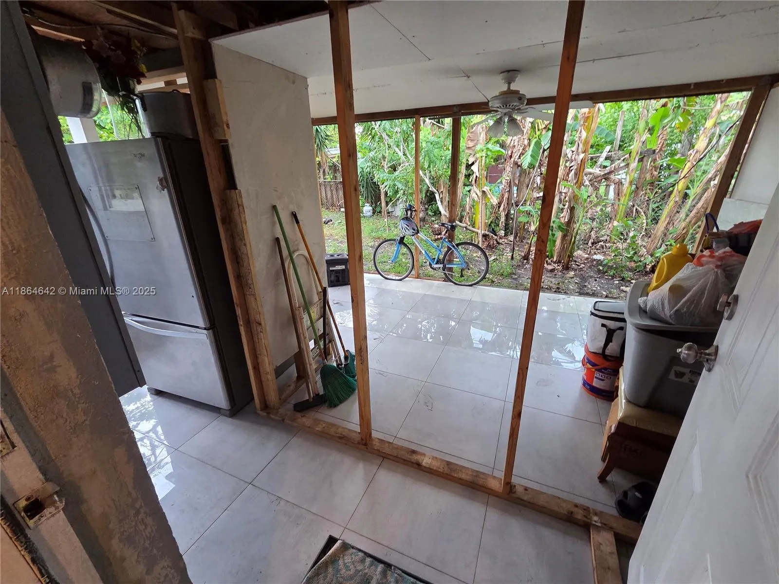3433 SW 12th Pl