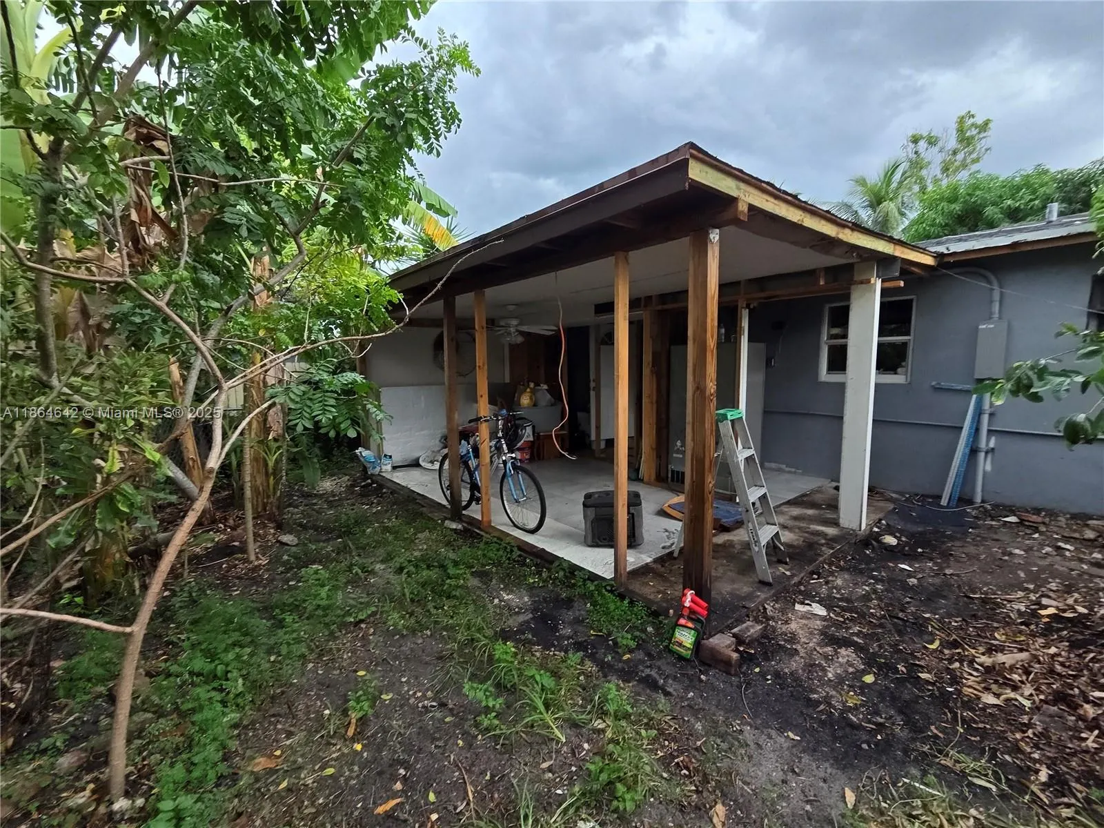 3433 SW 12th Pl