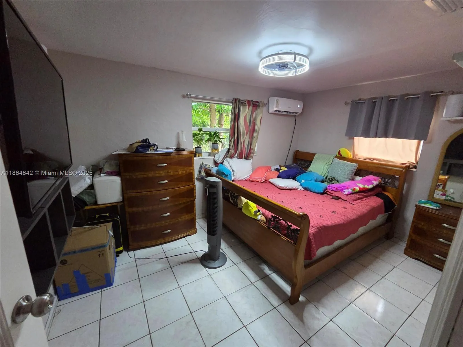 3433 SW 12th Pl