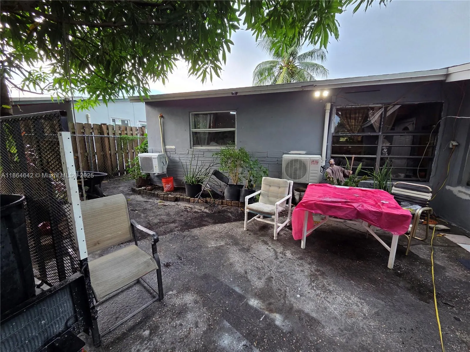3433 SW 12th Pl