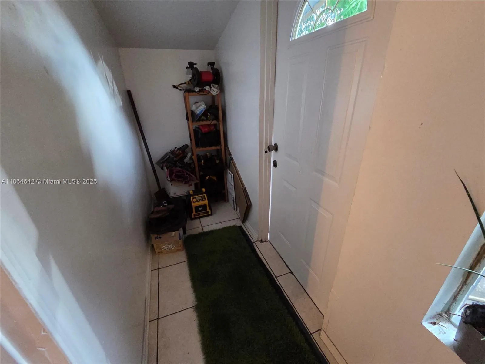 3433 SW 12th Pl