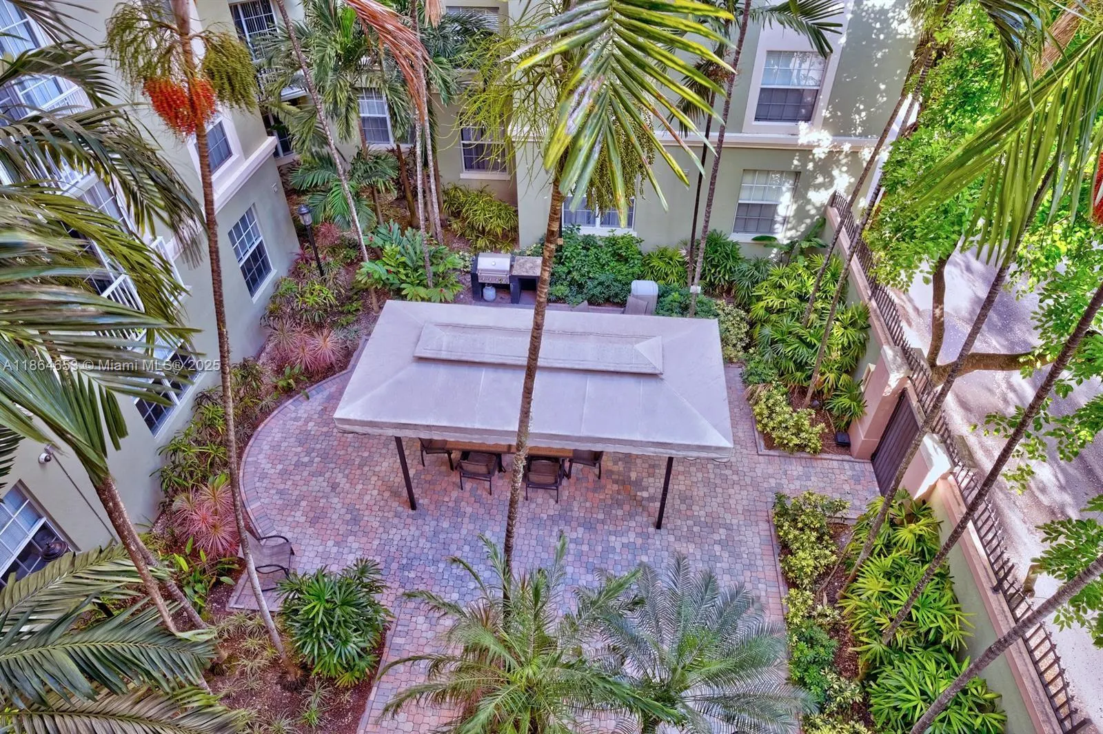 1919 Van Buren St, #321A