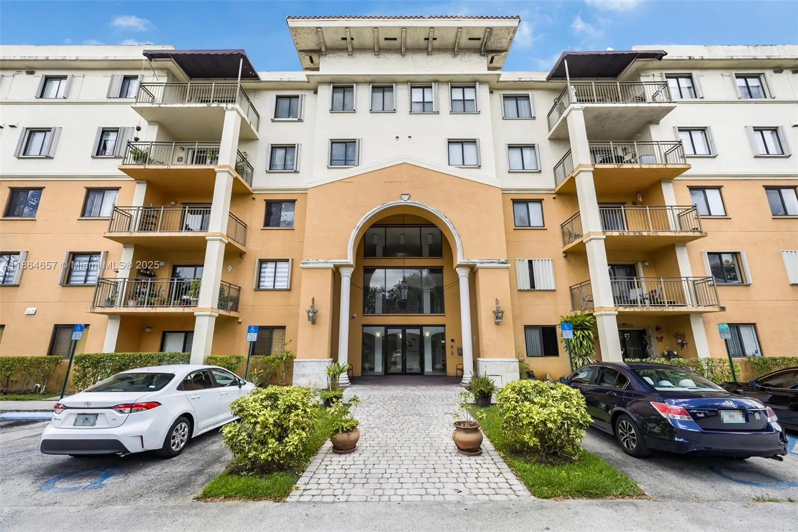 9340 Fontainebleau Blvd, #W312