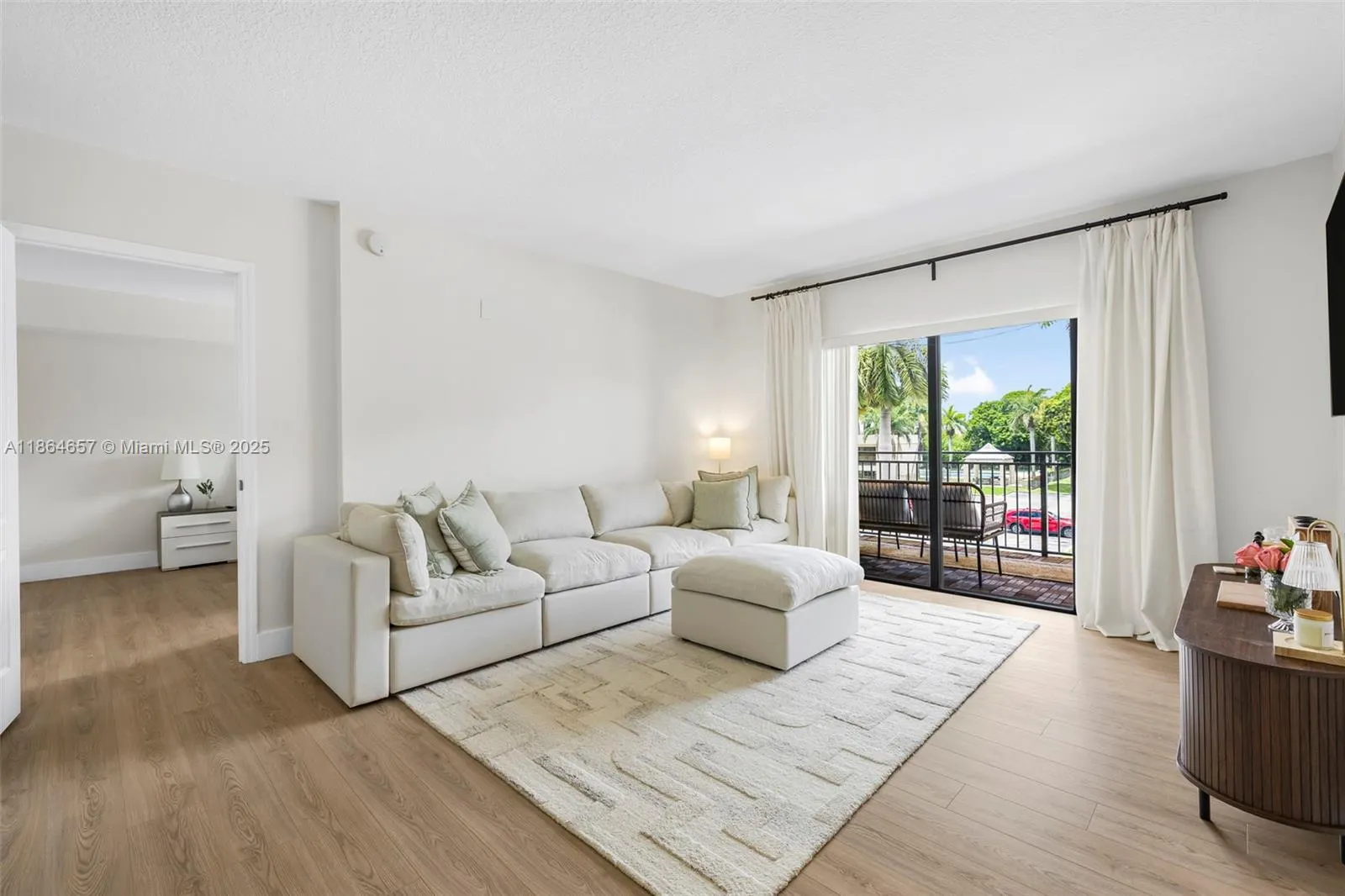 9340 Fontainebleau Blvd, #W312