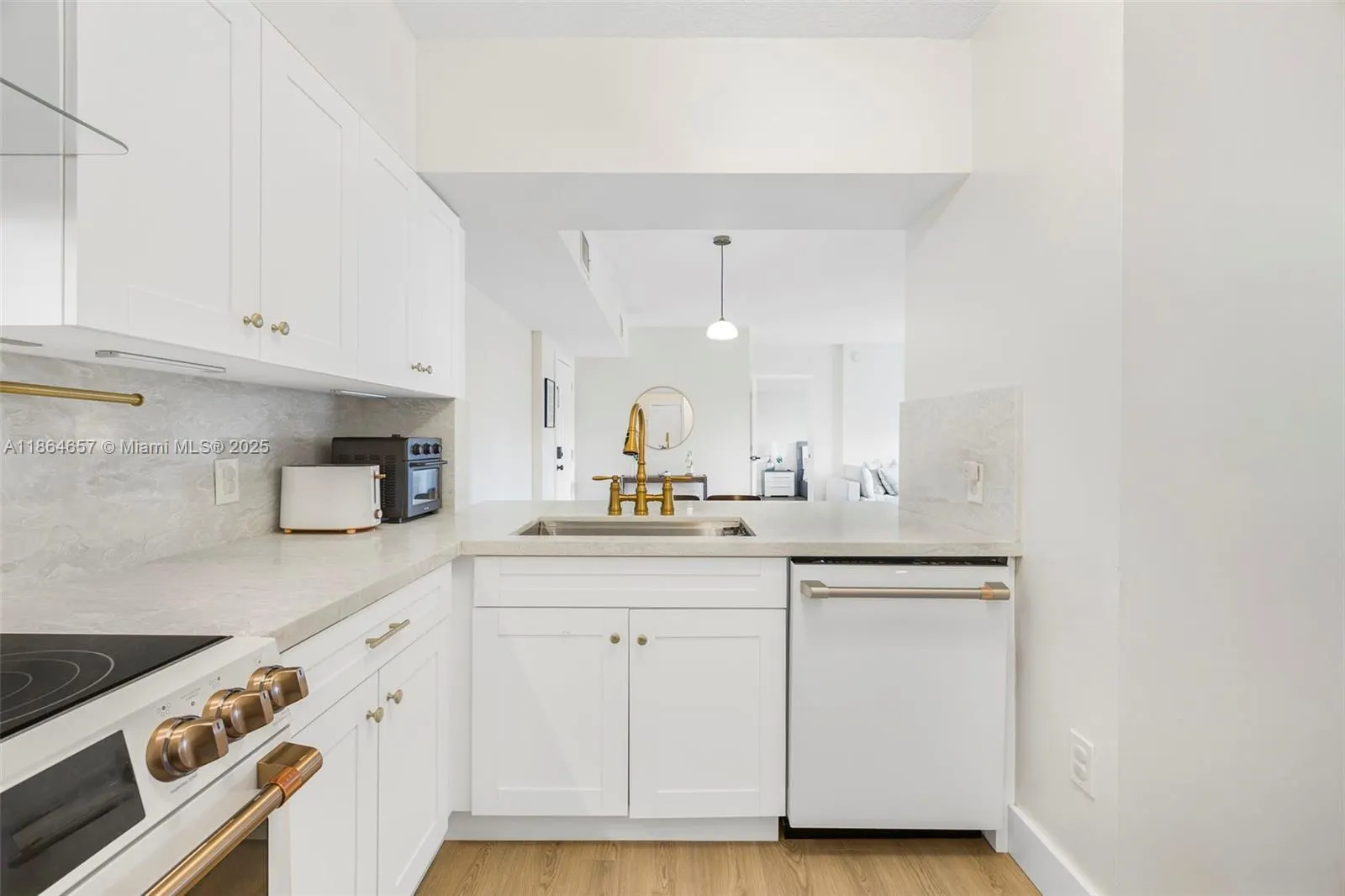 9340 Fontainebleau Blvd, #W312