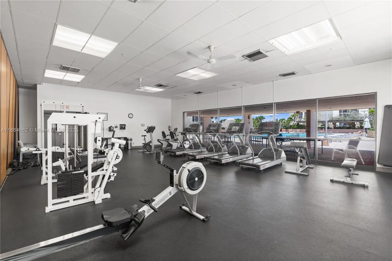 20301 W Country Club Dr, #829