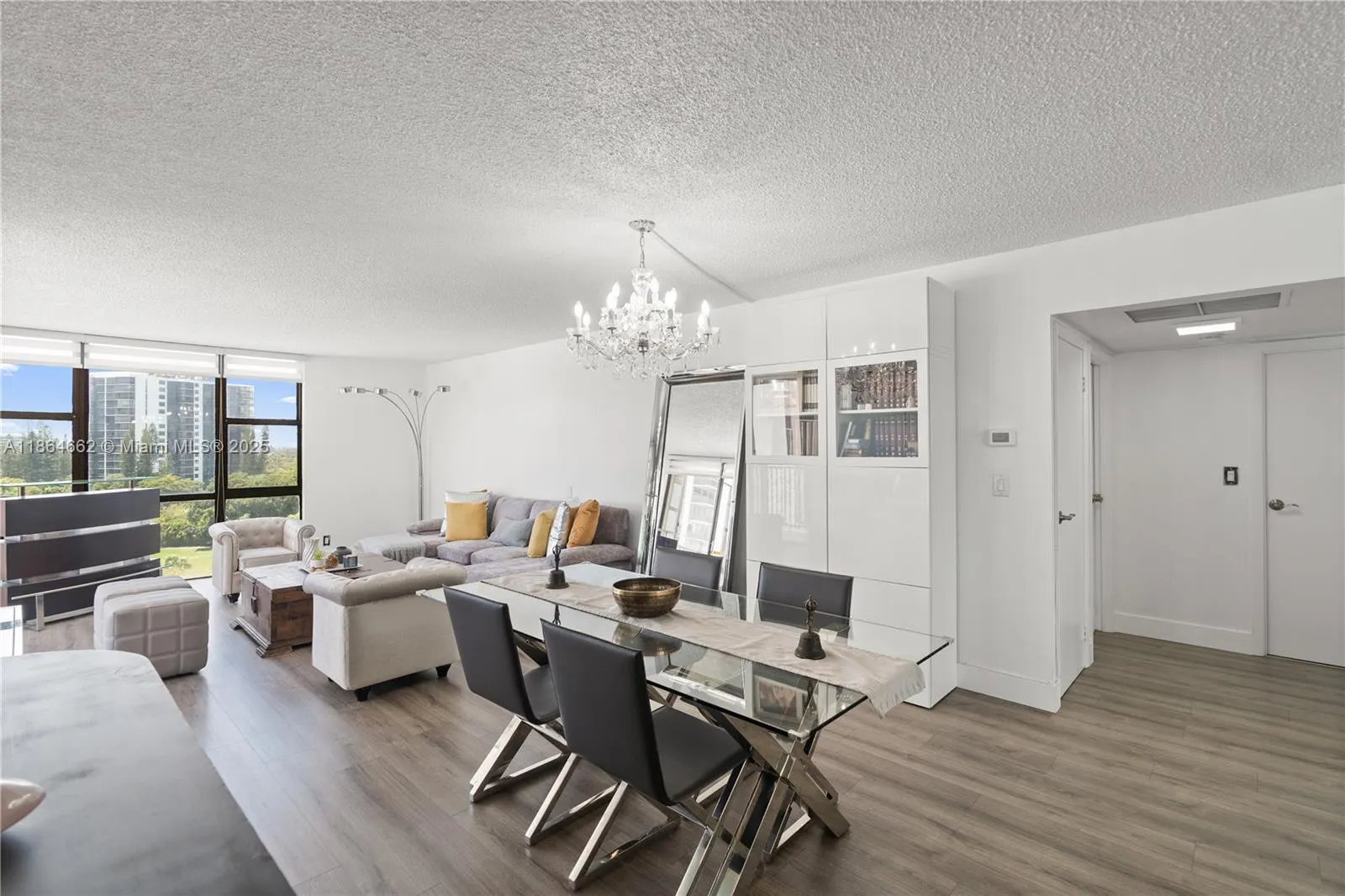 20301 W Country Club Dr, #829