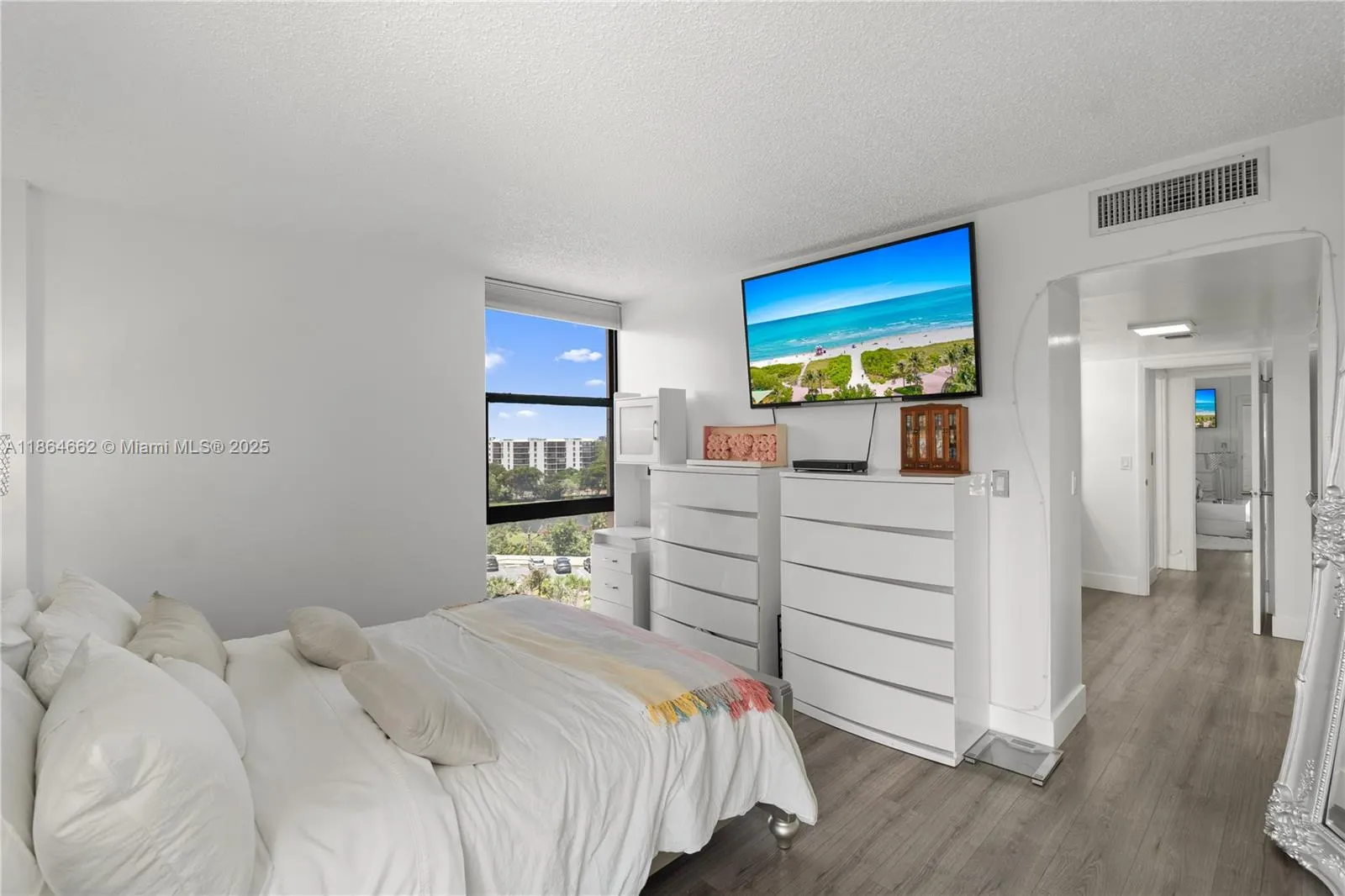 20301 W Country Club Dr, #829
