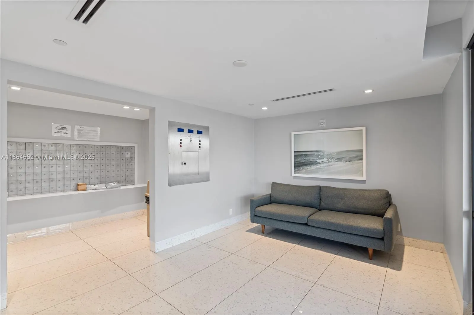 20301 W Country Club Dr, #829