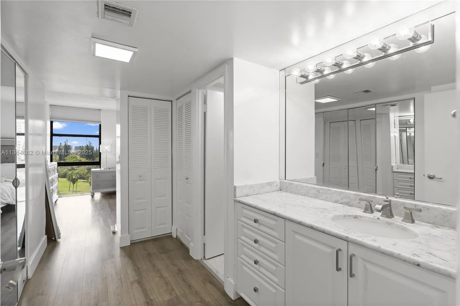 20301 W Country Club Dr, #829