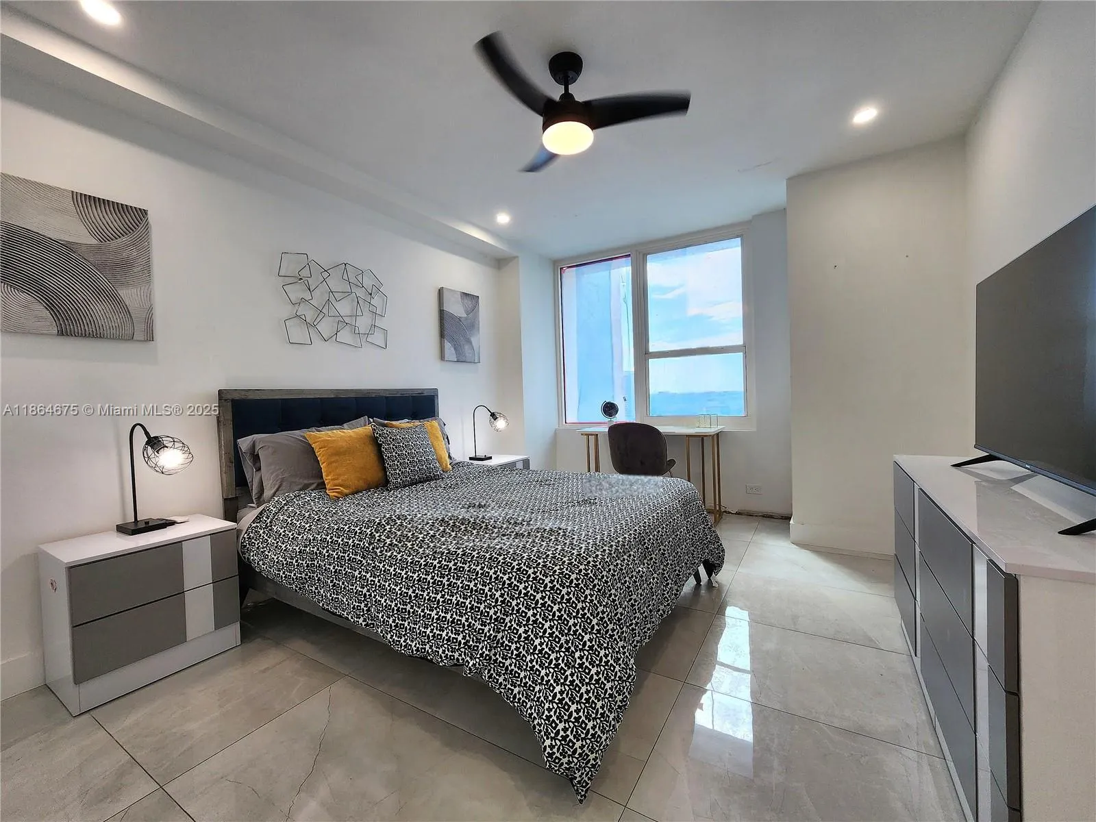 3505 S Ocean Dr, #1502