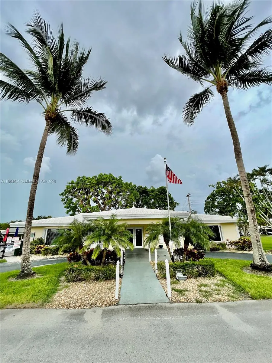2301 NW 55th St, #2301