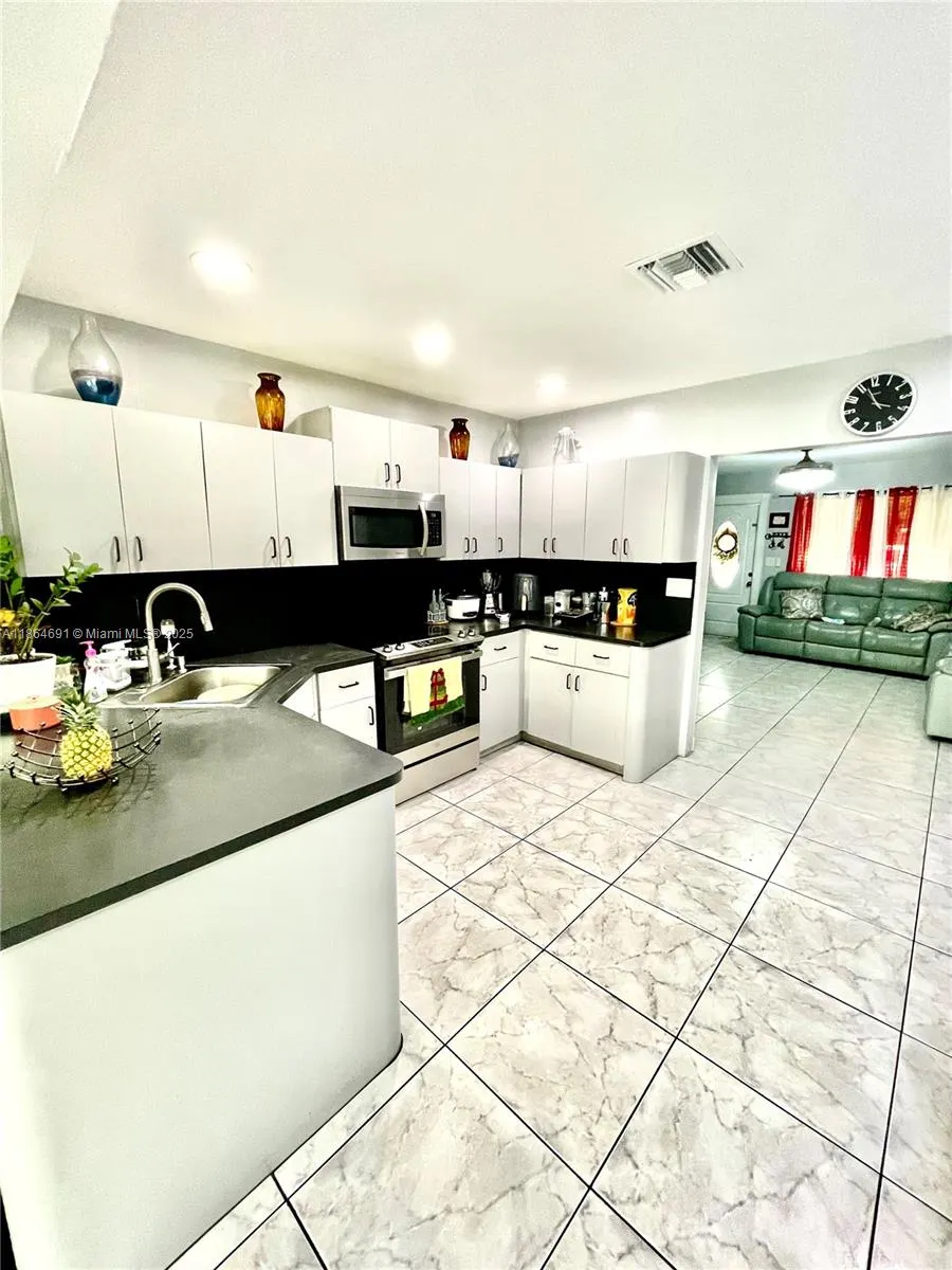 2301 NW 55th St, #2301