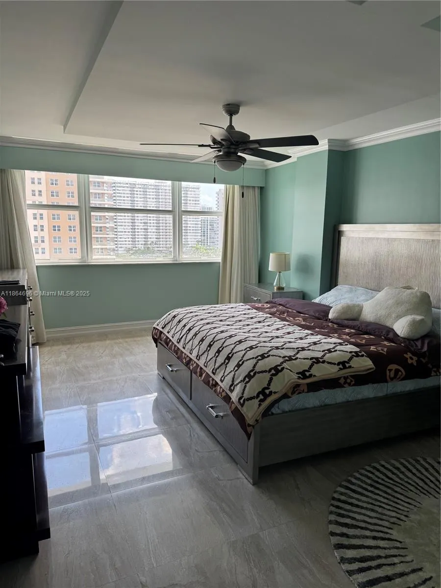 1880 S Ocean Dr, #TS106