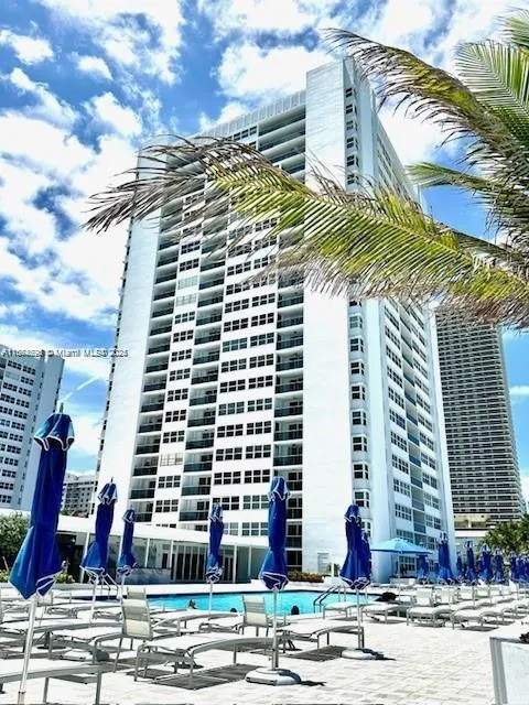 1880 S Ocean Dr, #TS106