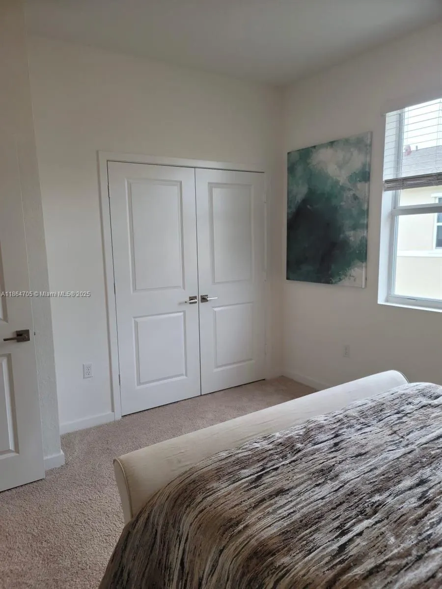 460 NE 5th Ter, #460