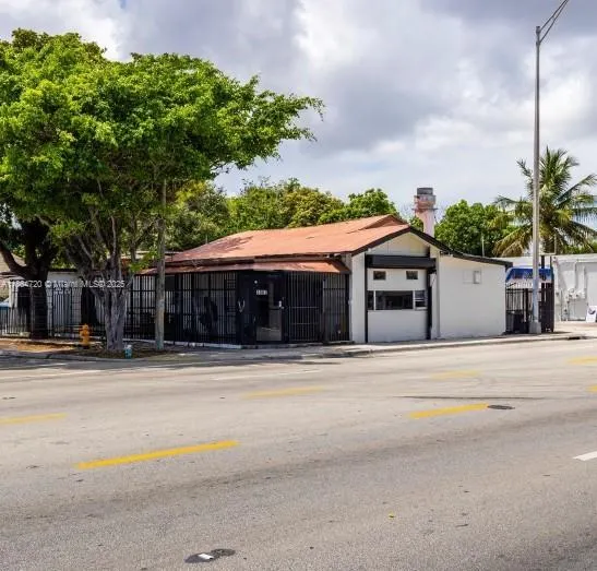 3002 NW 7th Ave