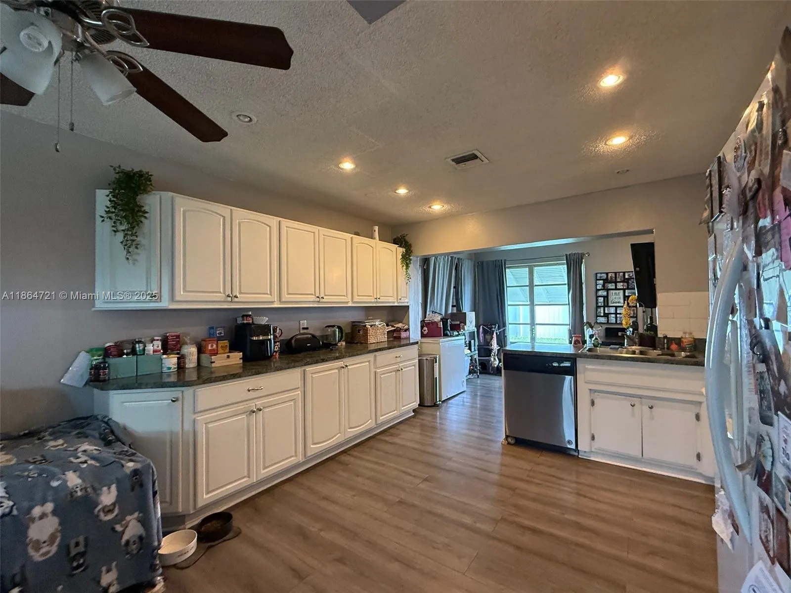 2701 NW 52nd Ct