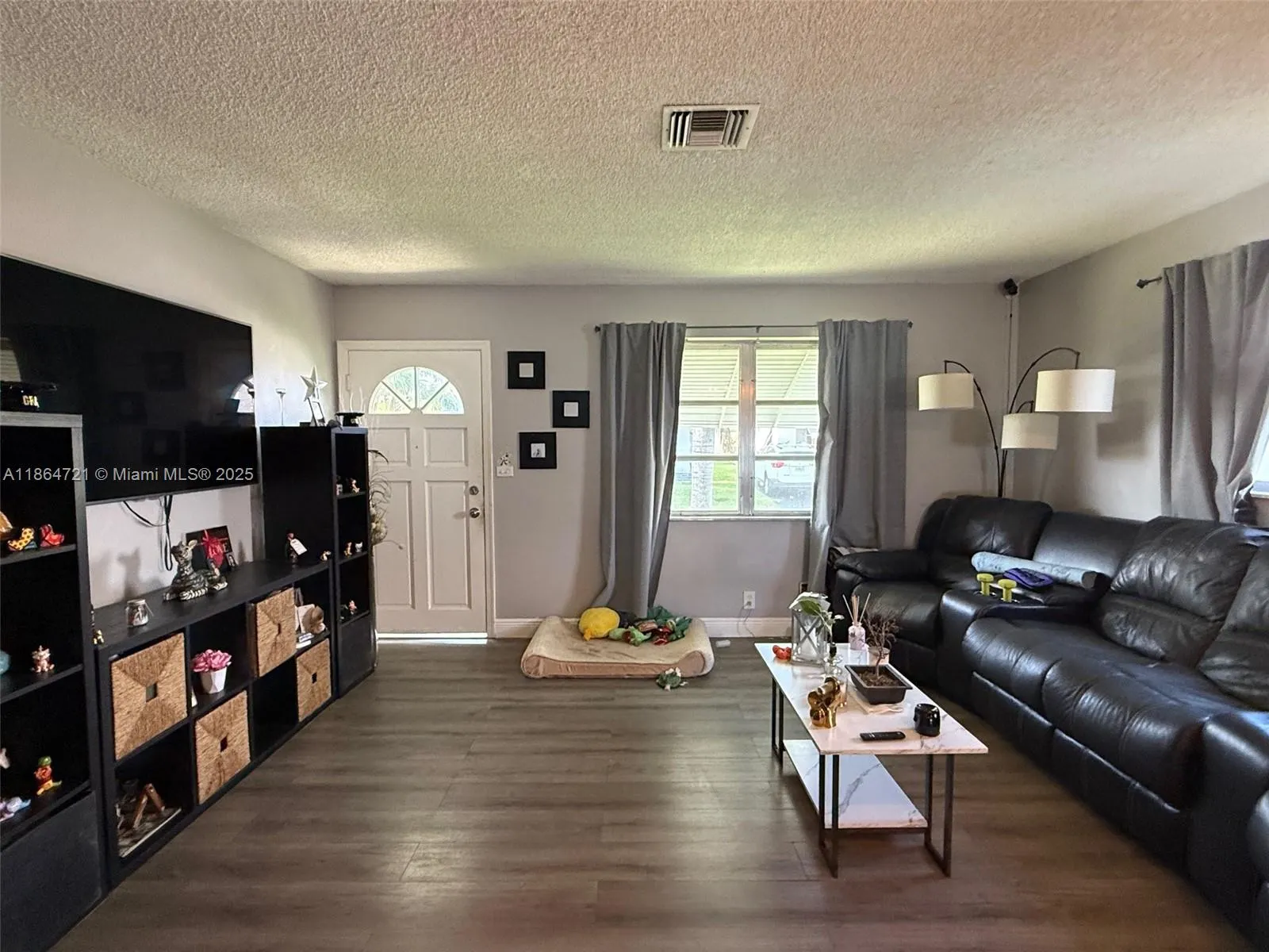 2701 NW 52nd Ct