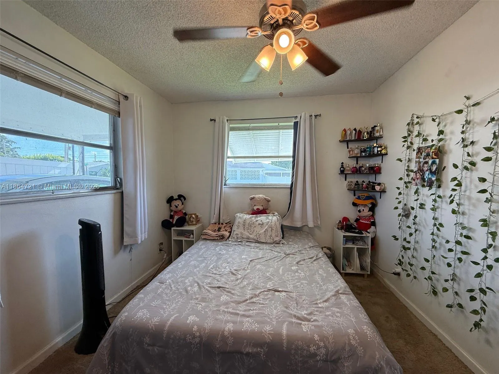 2701 NW 52nd Ct