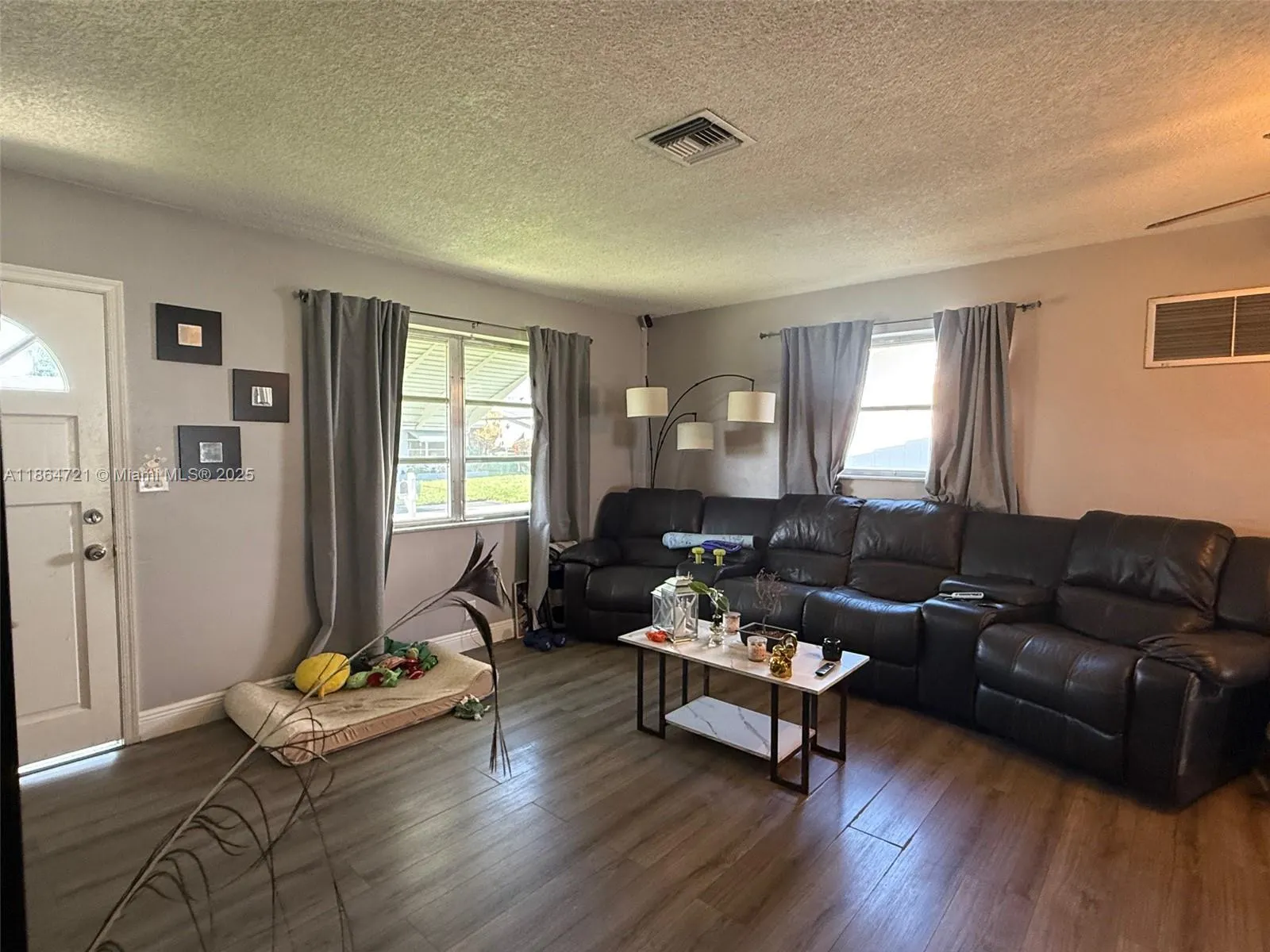 2701 NW 52nd Ct