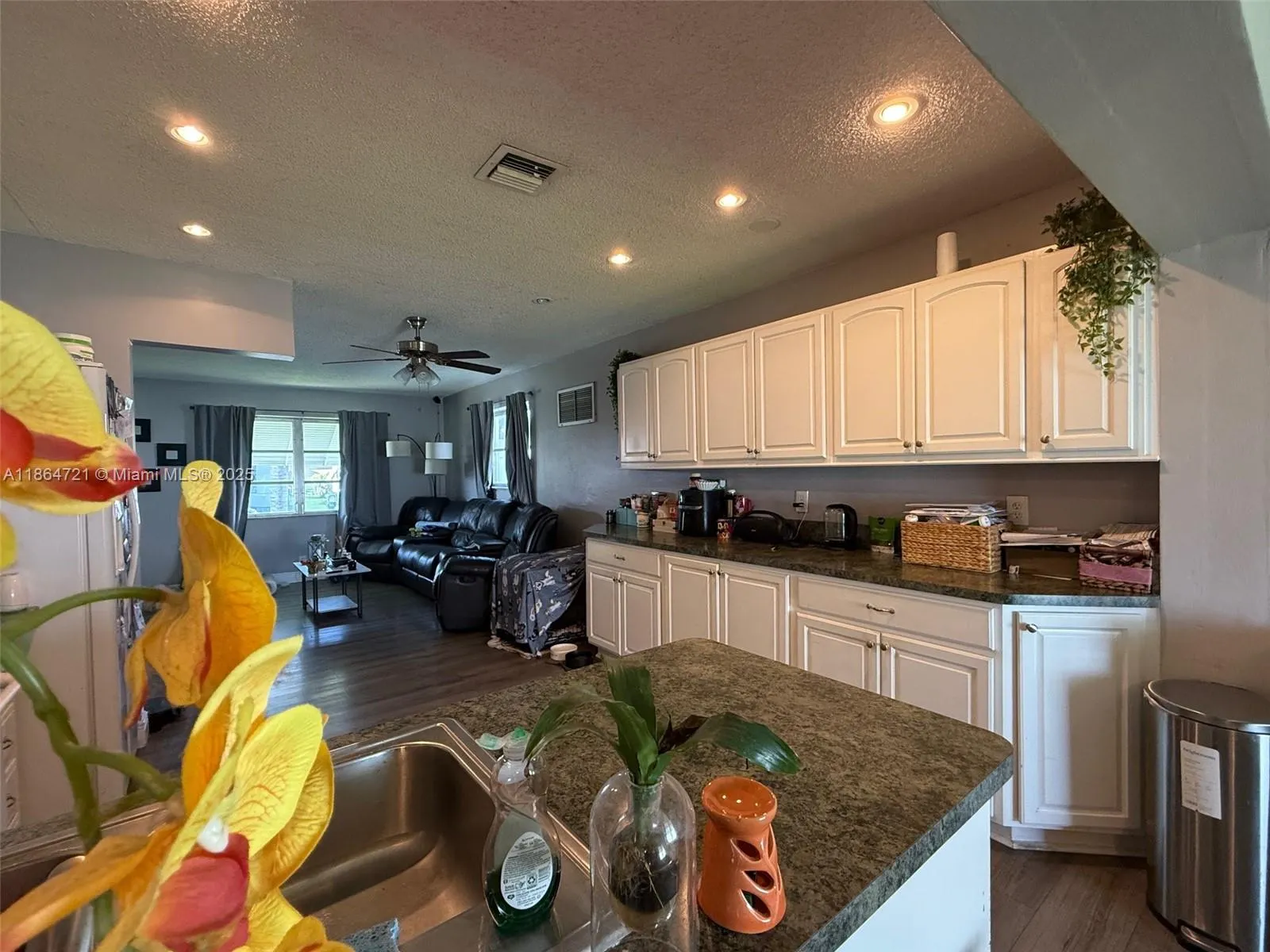 2701 NW 52nd Ct