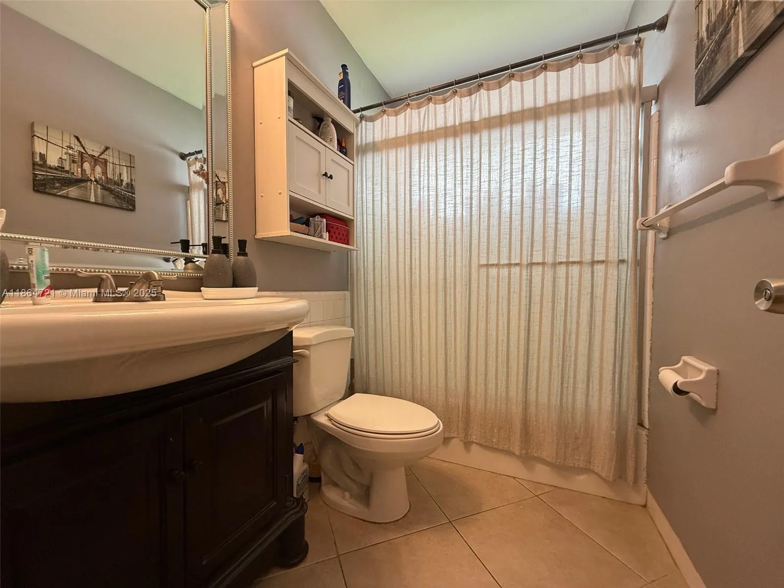 2701 NW 52nd Ct