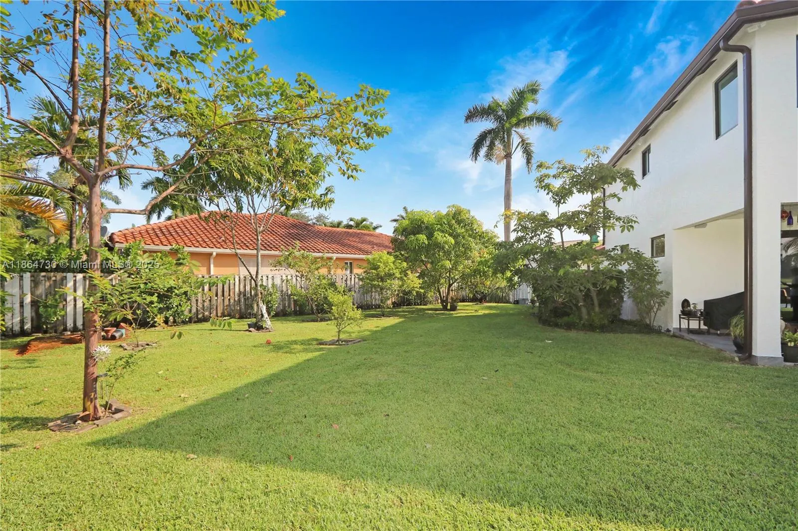 3940 SW 144th Ter