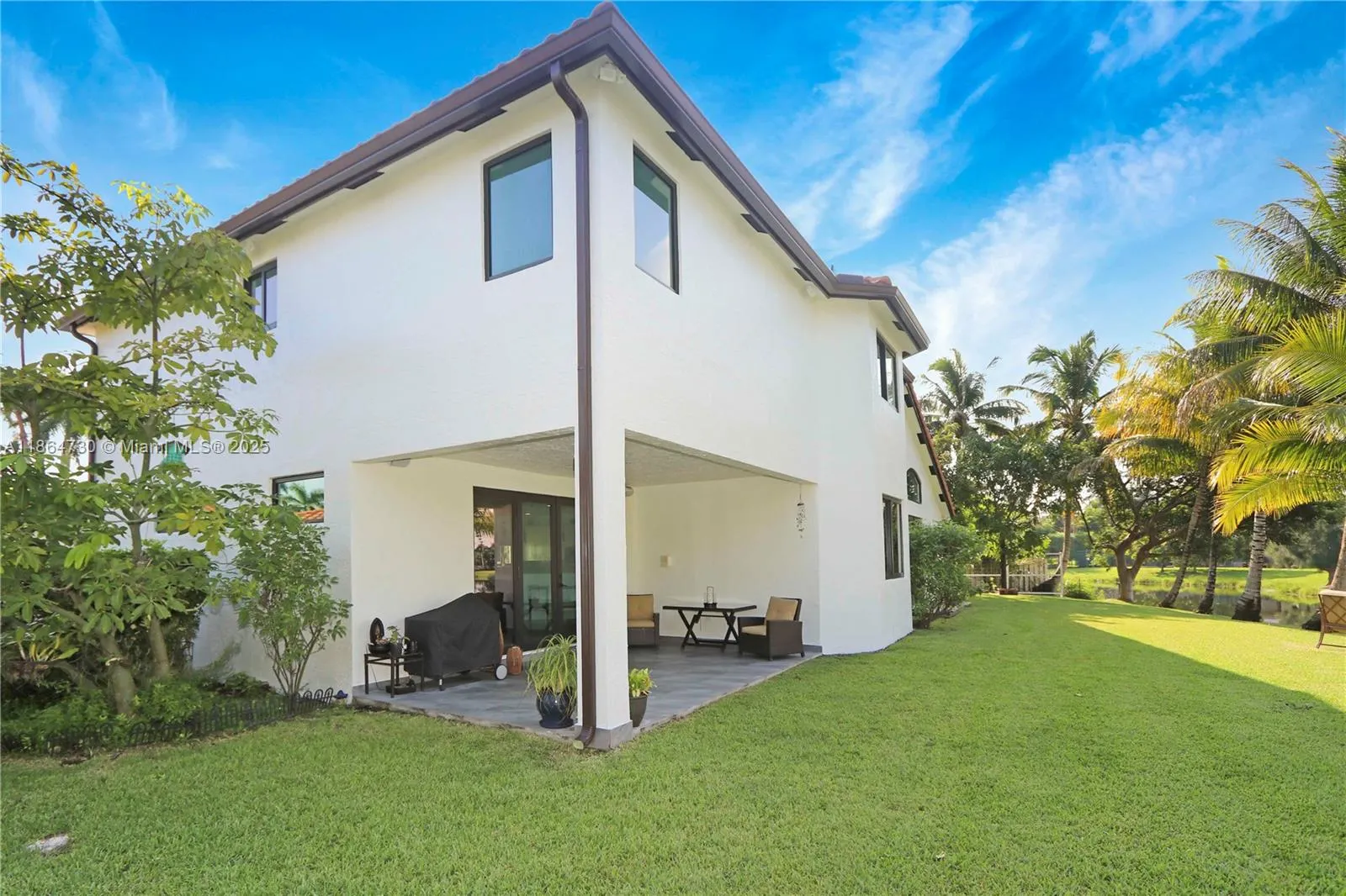 3940 SW 144th Ter